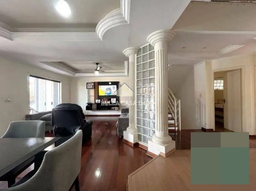 Casa, 3 quartos, 332 m² - Foto 1