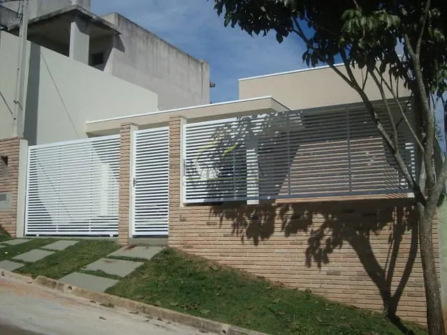 Casa com 250m² 3 quartos e 1 banheiro, à venda, no bairro Jardim Ipe em Piracaia