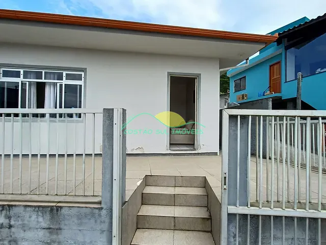 Casa 3 quartos e 1 banheiro, à venda, no bairro Ribeirão da Ilha em Florianópolis