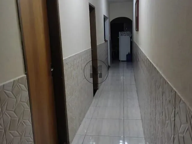 Casa com 120m² 5 quartos e 2 banheiros, à venda, no bairro Jardim Coelho Neto em Guaratinguetá