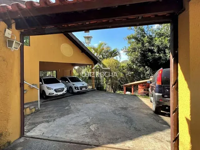 Casa com 1459m² 4 quartos e 5 banheiros, à venda, no bairro Pousada dos Bandeirantes em Carapicuíba