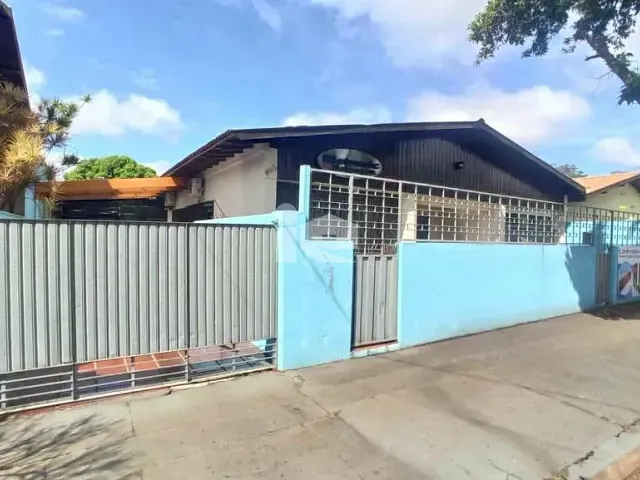 Casa com 634m², à venda, no bairro Centro em Rolândia