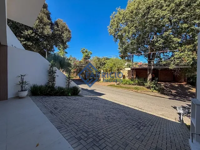 Casa com 1179m², à venda, no bairro Marambaia em Vinhedo