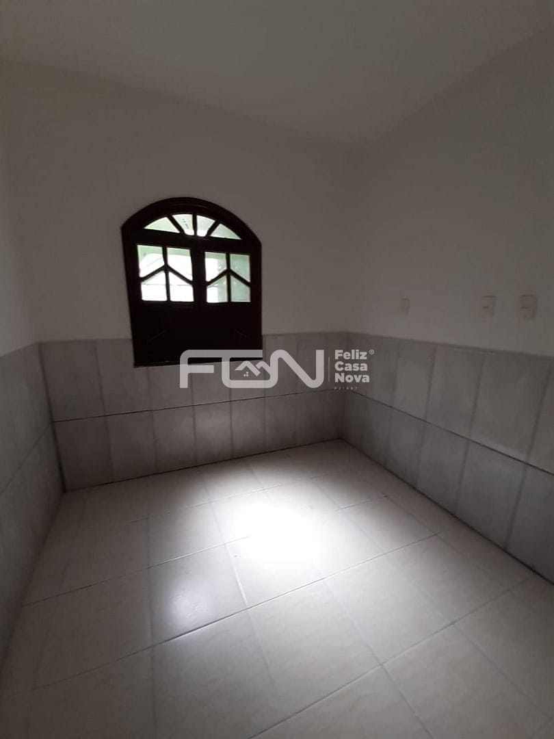 Casa à venda com 2 quartos, 10m² - Foto 4