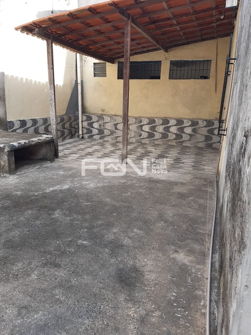 Casa à venda com 2 quartos, 10m² - Foto 9