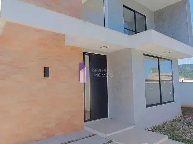Casa com 208m² 4 quartos e 3 banheiros, à venda, no bairro Ubatiba em Maricá