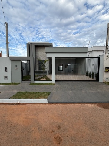 Casa com 250m² 3 quartos e 2 banheiros, à venda, no bairro Residencial Veneza em Nova Mutum