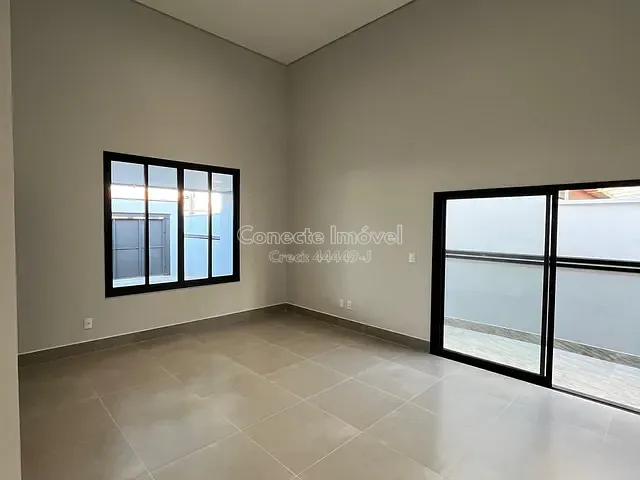 Casa com 250m² 3 quartos e 2 banheiros, à venda, no bairro Parque Residencial Groot em Holambra