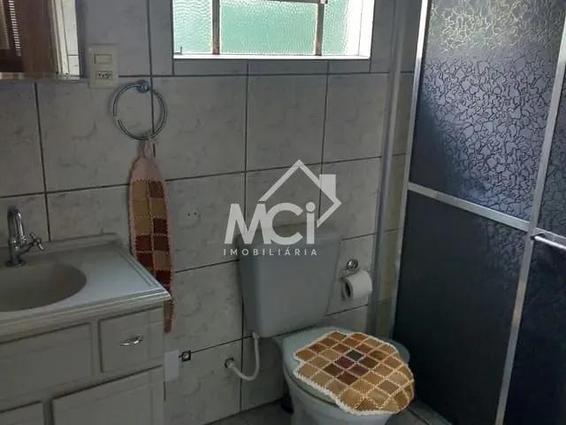 Casa com 152m² 4 quartos e 2 banheiros, à venda, no bairro Areal em Pelotas