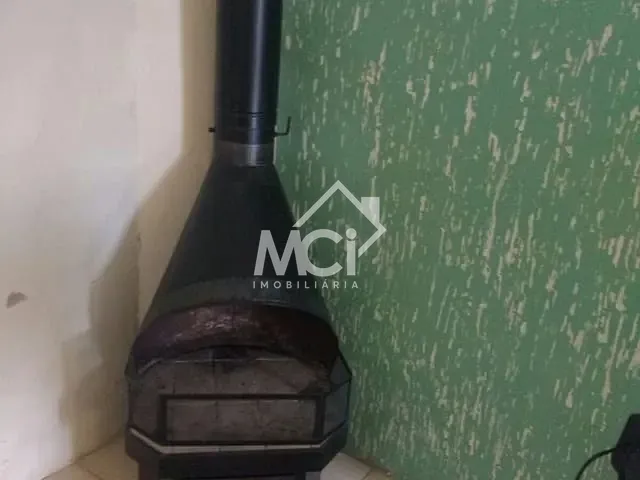 Casa com 152m² 4 quartos e 2 banheiros, à venda, no bairro Areal em Pelotas