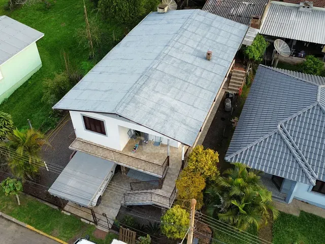 Casa com 160m² 2 quartos e 2 banheiros, à venda, no bairro Alto da Bronze em Bom Retiro do Sul
