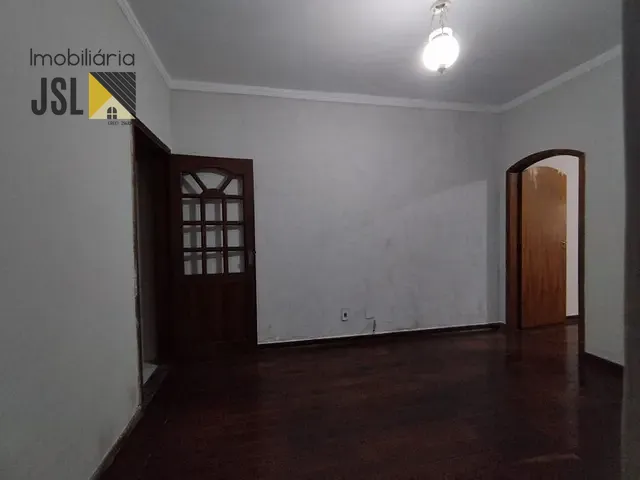 Casa com 125m² 3 quartos e 1 banheiro, à venda, no bairro Conjunto Residencial Galo Branco em São José dos Campos