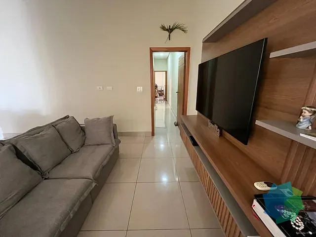 Casa com 175m², à venda, no bairro Loteamento Terras de São Pedro e São Paulo em Salto