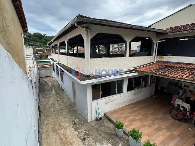 Casa 3 quartos e 2 banheiros, à venda, no bairro Boa Vista em Ilhéus