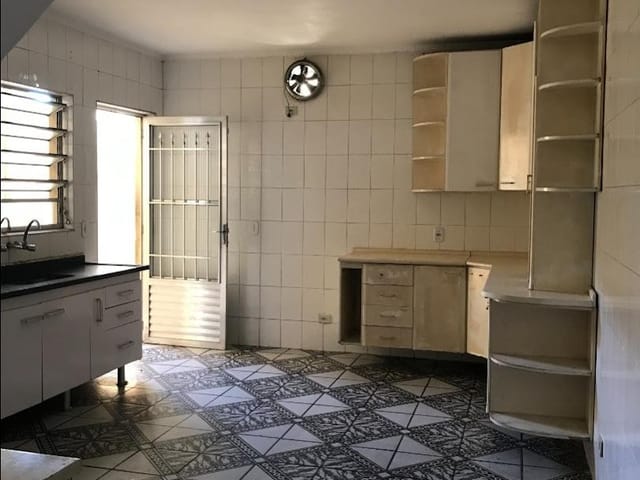 Casa com 160m² 7 quartos e 4 banheiros, à venda, no bairro Jardim Figueira Grande em São Paulo