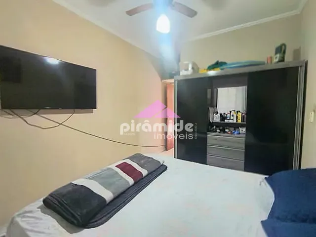 Casa com 135m² 2 quartos e 2 banheiros, à venda, no bairro Pontal de Santa Marina em Caraguatatuba