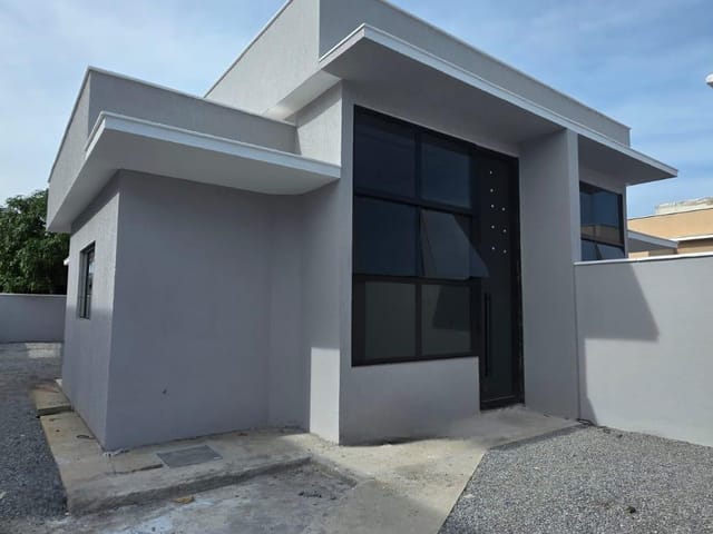 Casa 3 quartos e 1 banheiro, à venda, no bairro Enseada das Gaivotas em Rio das Ostras