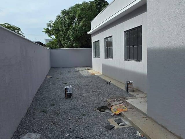 Casa 3 quartos e 1 banheiro, à venda, no bairro Enseada das Gaivotas em Rio das Ostras