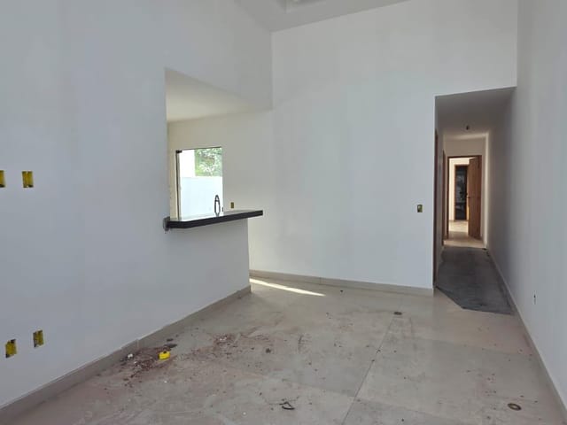 Casa 3 quartos e 1 banheiro, à venda, no bairro Enseada das Gaivotas em Rio das Ostras