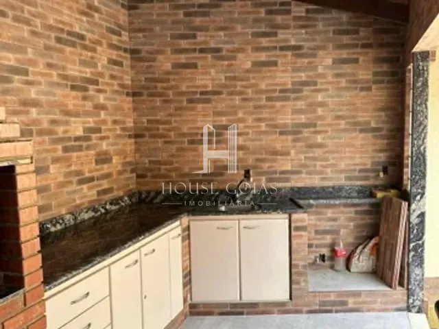 Casa com 250m² 3 quartos e 4 banheiros, à venda, no bairro Jardim Planalto em Goiânia