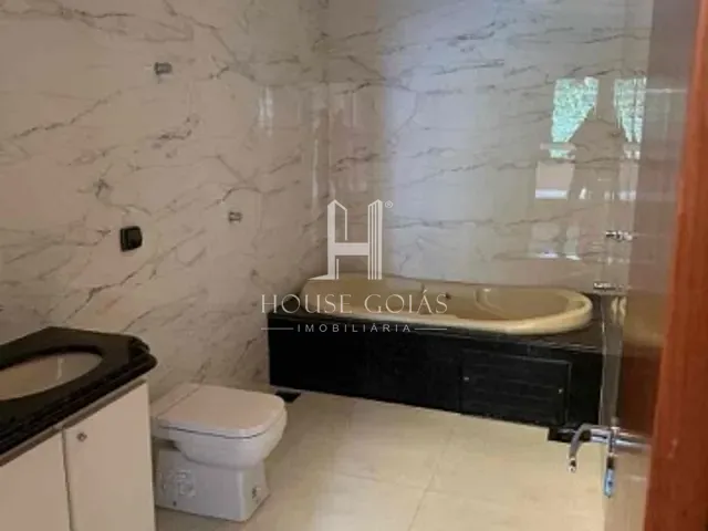 Casa com 250m² 3 quartos e 4 banheiros, à venda, no bairro Jardim Planalto em Goiânia