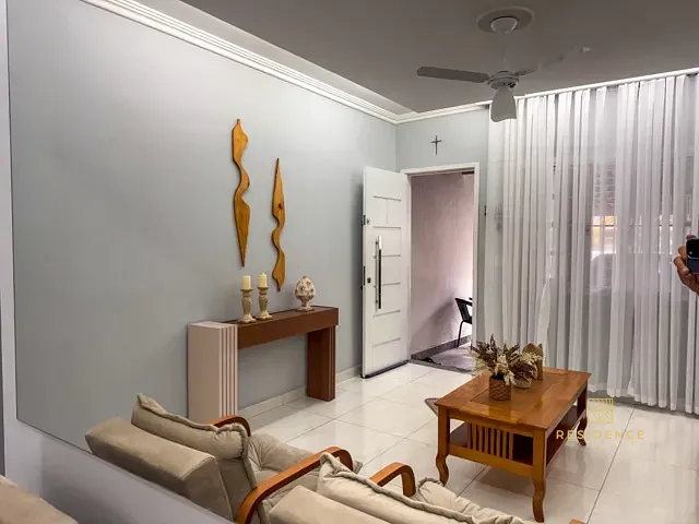Casa 2 quartos e 2 banheiros, à venda, no bairro Jardim Amália em Volta Redonda