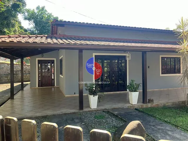 Casa com 520m² 2 quartos e 2 banheiros, à venda, no bairro Iconha em Guapimirim