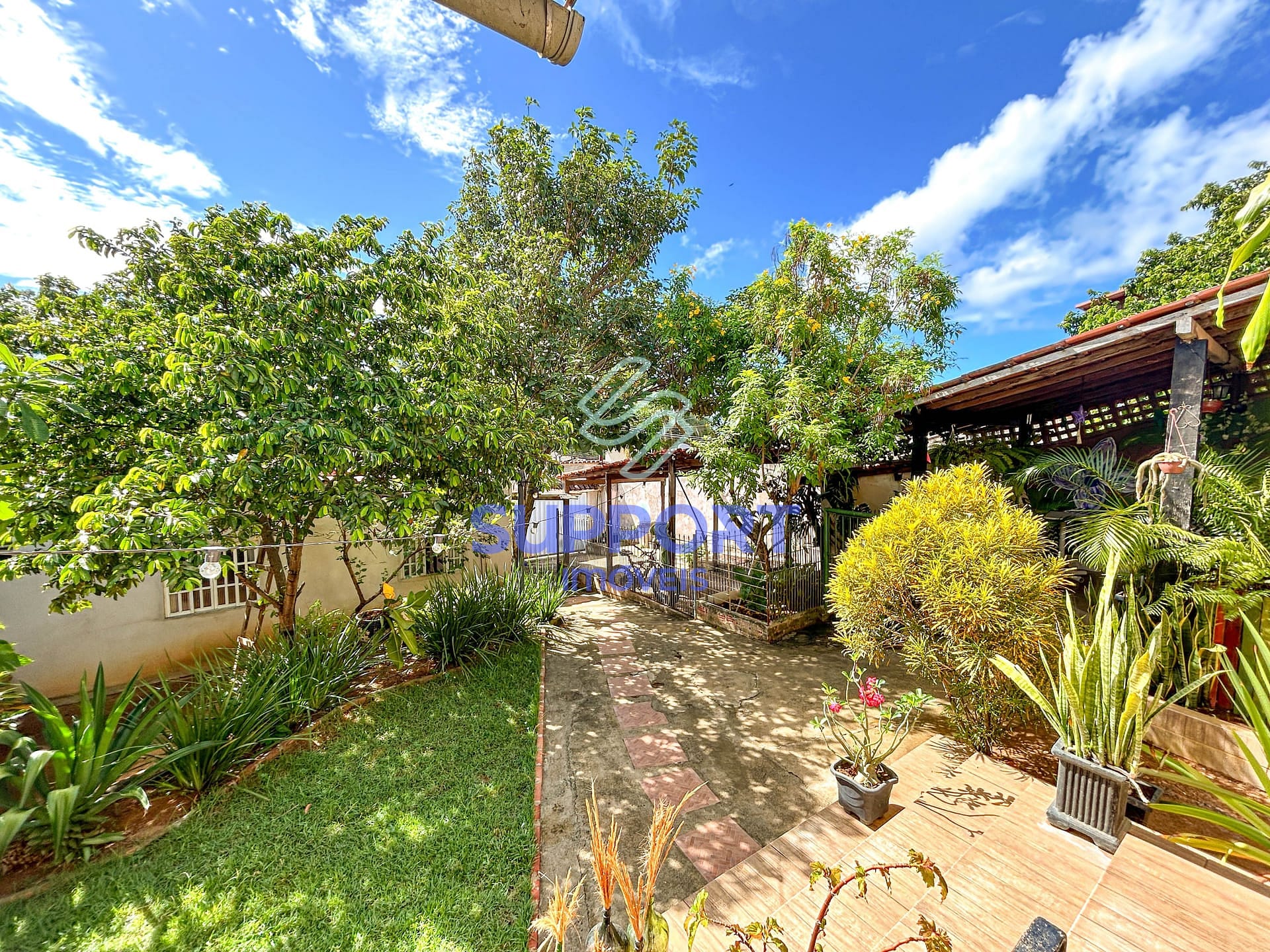 Casa, 4 quartos, 392 m² - Foto 2