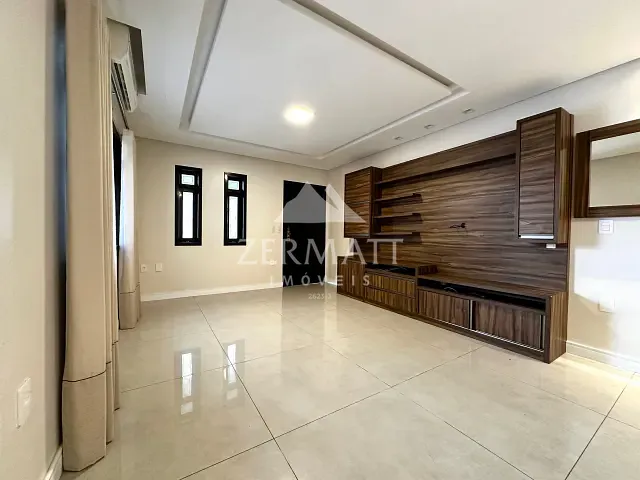 Casa com 540m² 4 quartos e 5 banheiros, à venda, no bairro Vila Nova em Blumenau