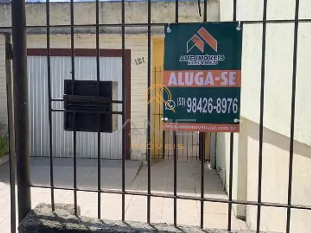 Casa 4 quartos e 2 banheiros, à venda, no bairro Areal em Pelotas