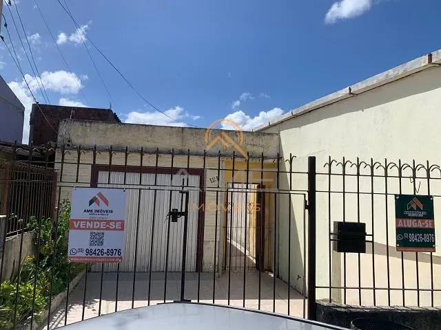 Casa 4 quartos e 2 banheiros, à venda, no bairro Areal em Pelotas