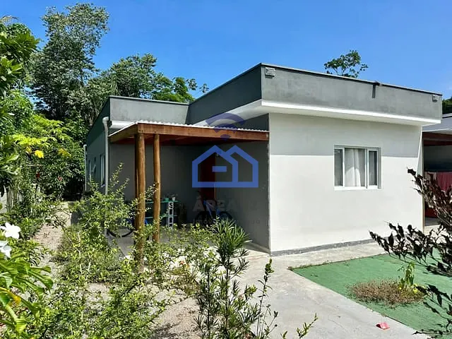 Casa com 490m² 2 quartos e 3 banheiros, à venda, no bairro Jardim das Gaivotas em Caraguatatuba