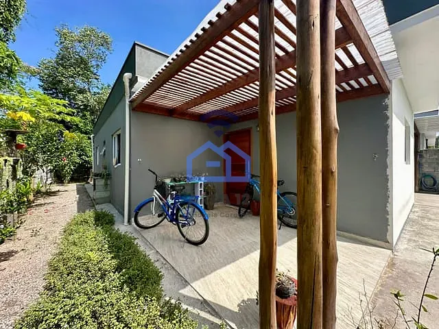 Casa com 490m² 2 quartos e 3 banheiros, à venda, no bairro Jardim das Gaivotas em Caraguatatuba