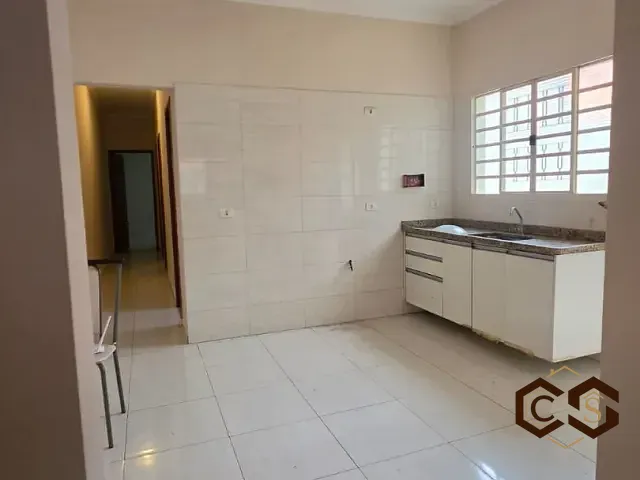 Casa com 127m² 3 quartos e 2 banheiros, para alugar, no bairro Jardim Adriana em Indaiatuba