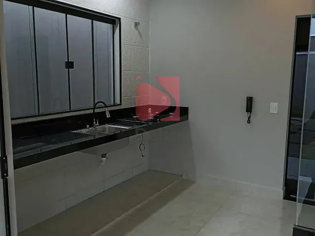 Casa 2 quartos e 2 banheiros, à venda, no bairro Jardim Girassol em Pirassununga