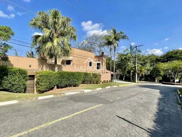 Casa com 615m² 4 quartos e 6 banheiros, à venda, no bairro Recanto Impla em Carapicuíba