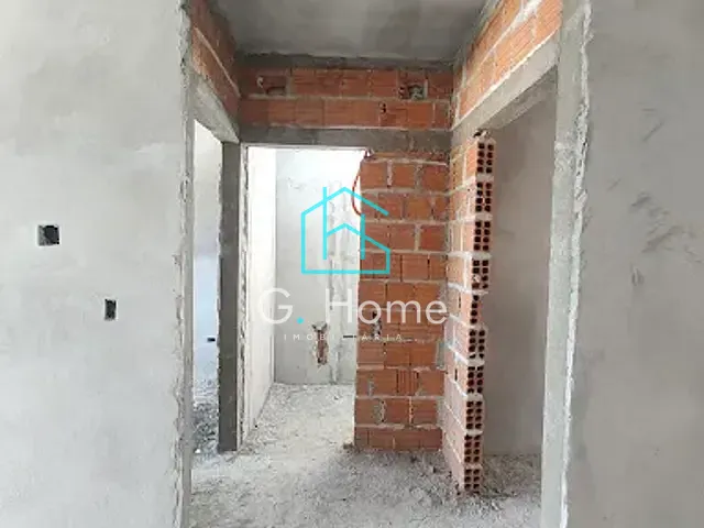 Casa com 60m² 2 quartos e 1 banheiro, à venda, no bairro Jardim Padovani em Londrina