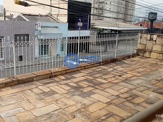 Casa com 359m², à venda ou para alugar, no bairro Vila Jardini em Sorocaba