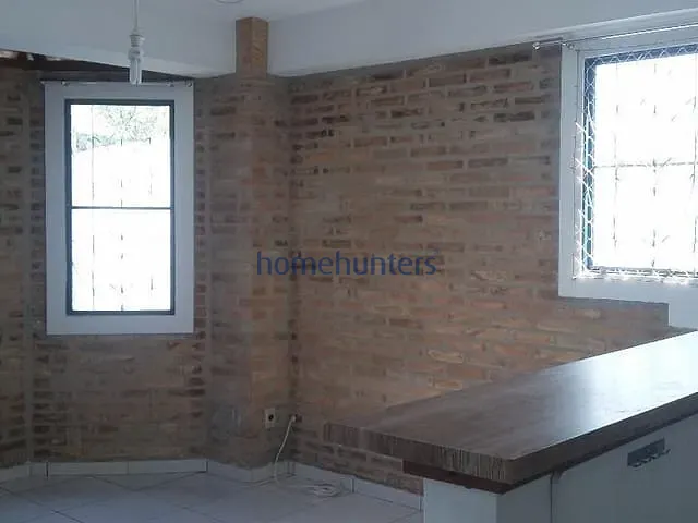 Casa com 300m² 2 quartos e 1 banheiro, para alugar, no bairro Jardim Chapadão em Campinas
