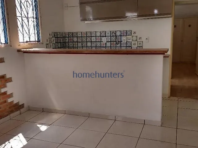 Casa com 300m² 2 quartos e 1 banheiro, para alugar, no bairro Jardim Chapadão em Campinas