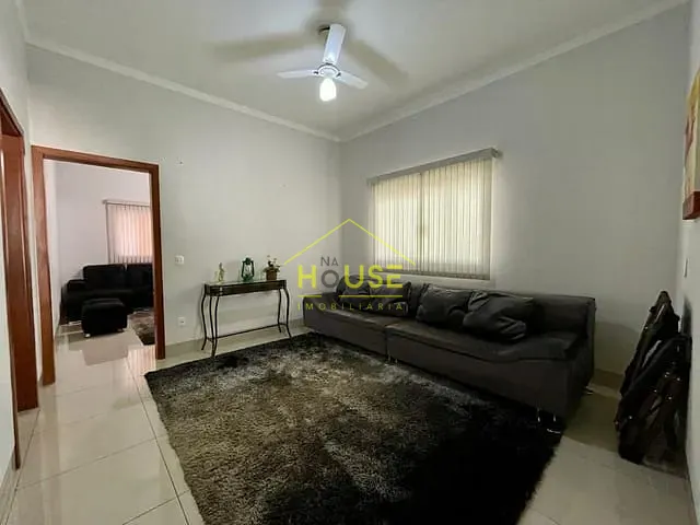 Casa com 396m² 3 quartos e 2 banheiros, à venda, no bairro Chácara das Paineiras em Votuporanga