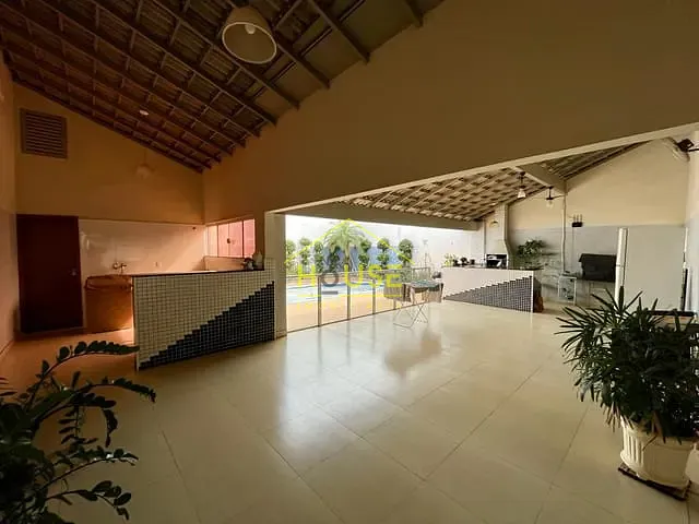 Casa com 396m² 3 quartos e 2 banheiros, à venda, no bairro Chácara das Paineiras em Votuporanga