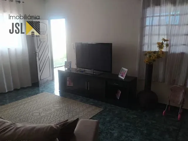 Casa com 320m² 3 quartos e 3 banheiros, à venda, no bairro Jardim Continental em Taubaté