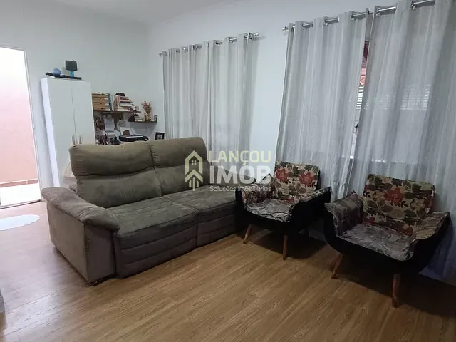 Casa com 140m² 2 quartos e 2 banheiros, à venda, no bairro Chácara Segre em Jundiaí
