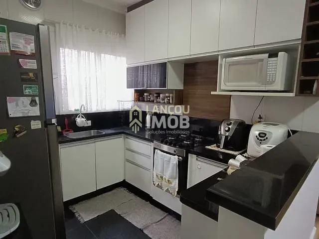 Casa com 140m² 2 quartos e 2 banheiros, à venda, no bairro Chácara Segre em Jundiaí