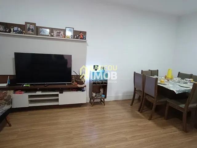 Casa com 140m² 2 quartos e 2 banheiros, à venda, no bairro Chácara Segre em Jundiaí