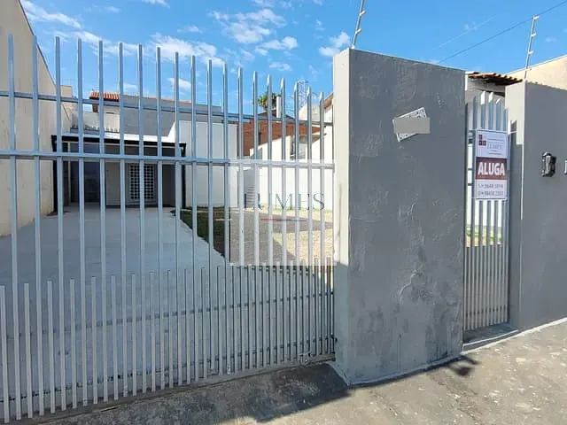 Casa com 220m² 1 quarto e 1 banheiro, para alugar, no bairro Residencial Furlan em Santa Bárbara D'Oeste