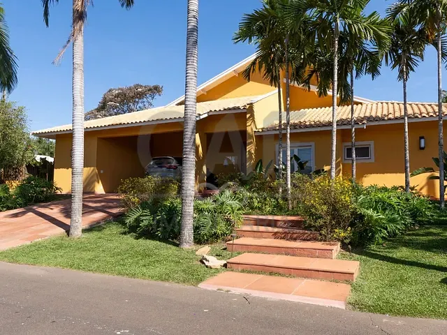 Casa com 1060m² 4 quartos e 6 banheiros, à venda ou para alugar, no bairro Residencial Palm Park em Holambra