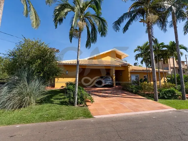 Casa com 1060m² 4 quartos e 6 banheiros, à venda ou para alugar, no bairro Residencial Palm Park em Holambra