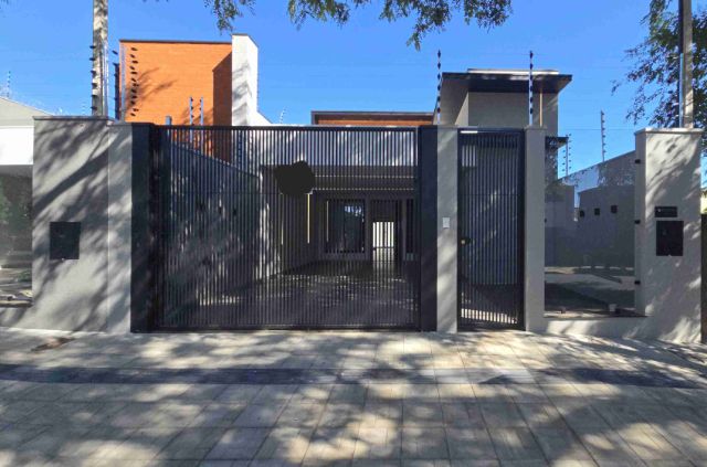 Foto do Casa - Casa padrão com Piscina à Venda, Zona 07, Maringá, PR | Márcio Corretor